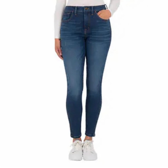 -Kirkland Signature Women’s High Rise Skinny Jeans - Picture 1 of 6